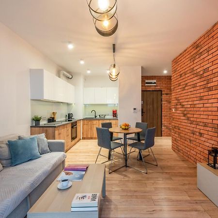 Marvels Place With Parking And Ac Краков Экстерьер фото